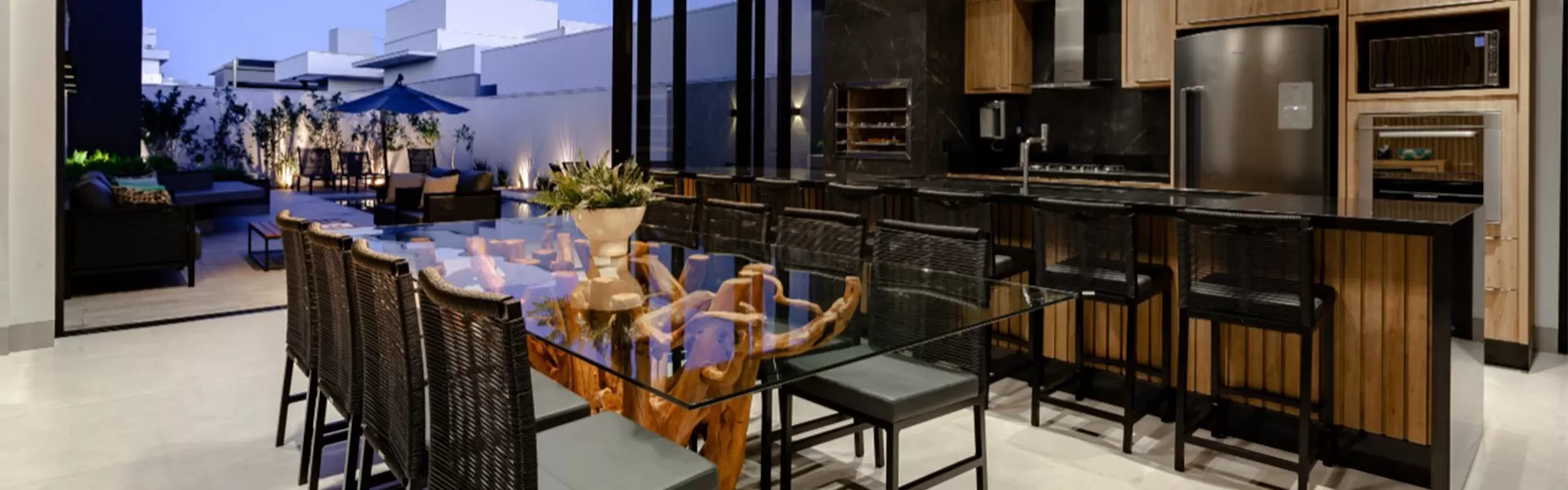 Luxo e Aconchego em Cada Detalhe: Sua Área Gourmet Personalizada